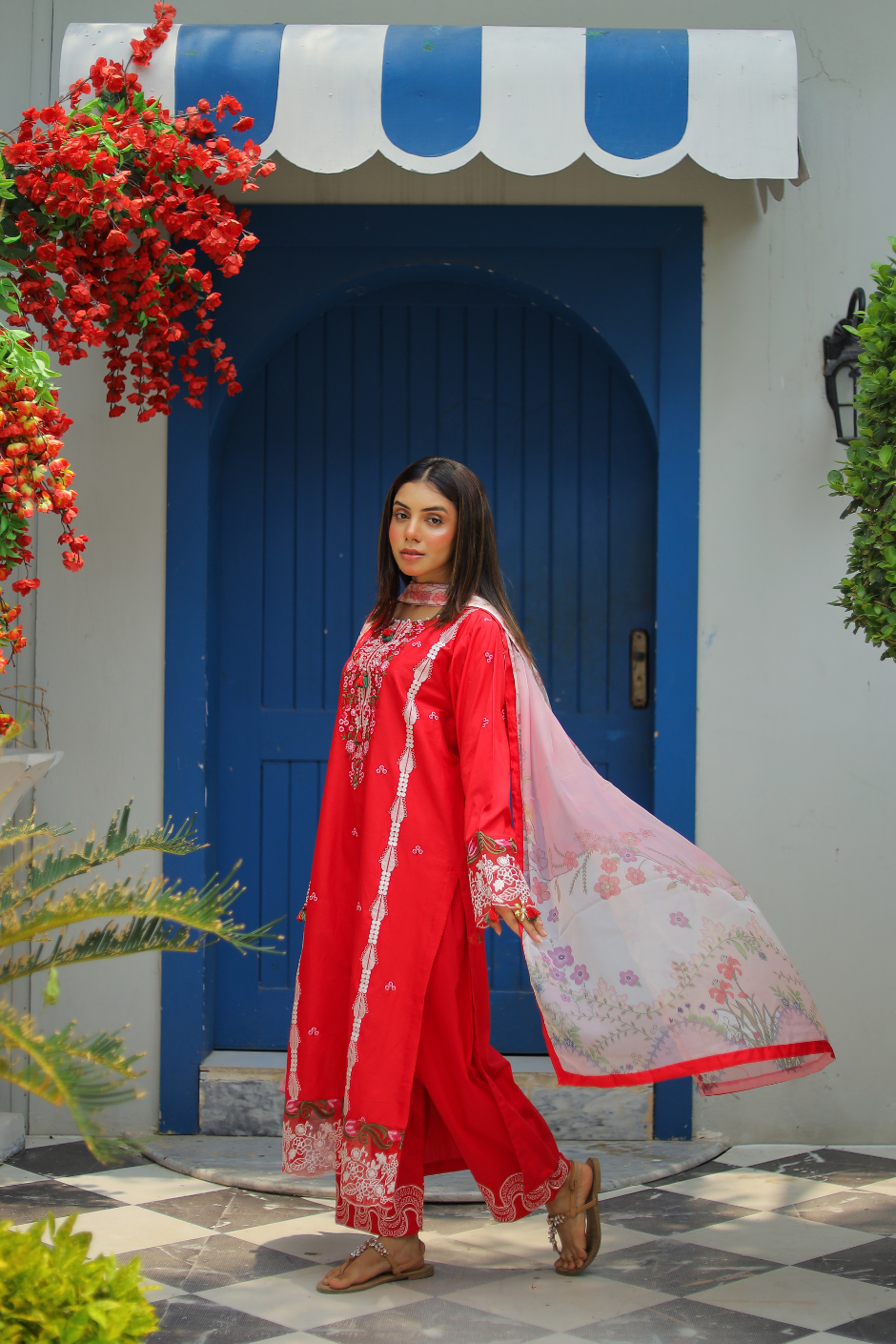 Shadmani Luxury Lawn Suit – Crimson Red 3-Piece with Organza Dupatta
